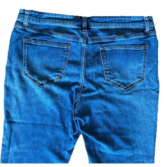 Who What Wear Jeans Embroidered Capri Crop Medium Wash Vintage Women’s Size 14 - Picture 10 of 10